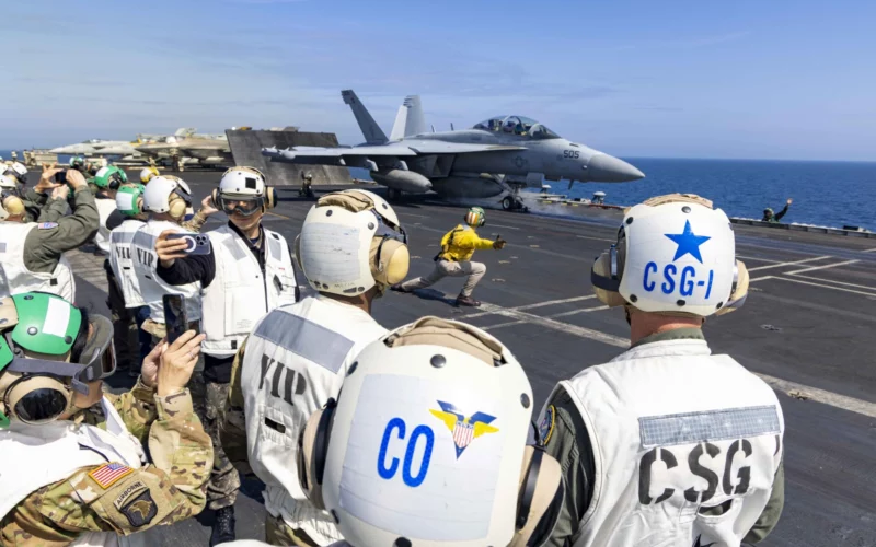 Officers of U.S. Naval Forces Korea, United Nations Command, and Republic of Korea Navy Visit USS Carl Vinson